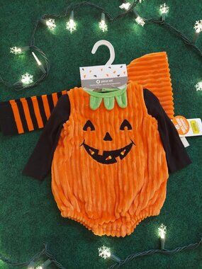 Cute! New Baby Halloween PUMPKIN Romper costume 6 months w/ accessories 4 pc SET